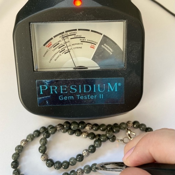 Necklace Artisan Jadeite Stone 18” Silver Clasp - Picture 6 of 6